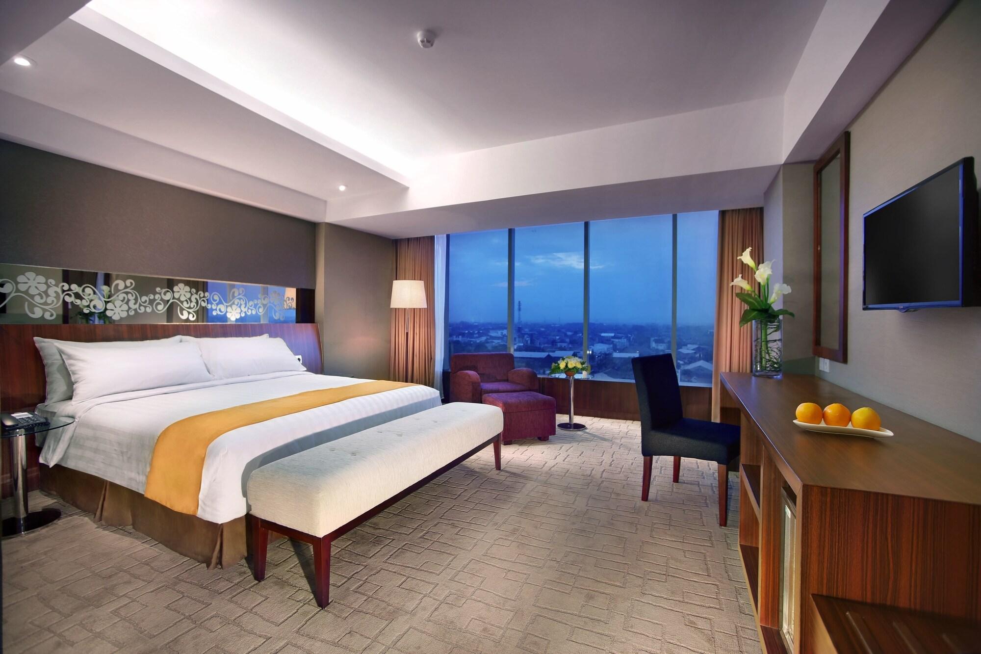 Aston Madiun Hotel & Conference Center Ngoại thất bức ảnh
