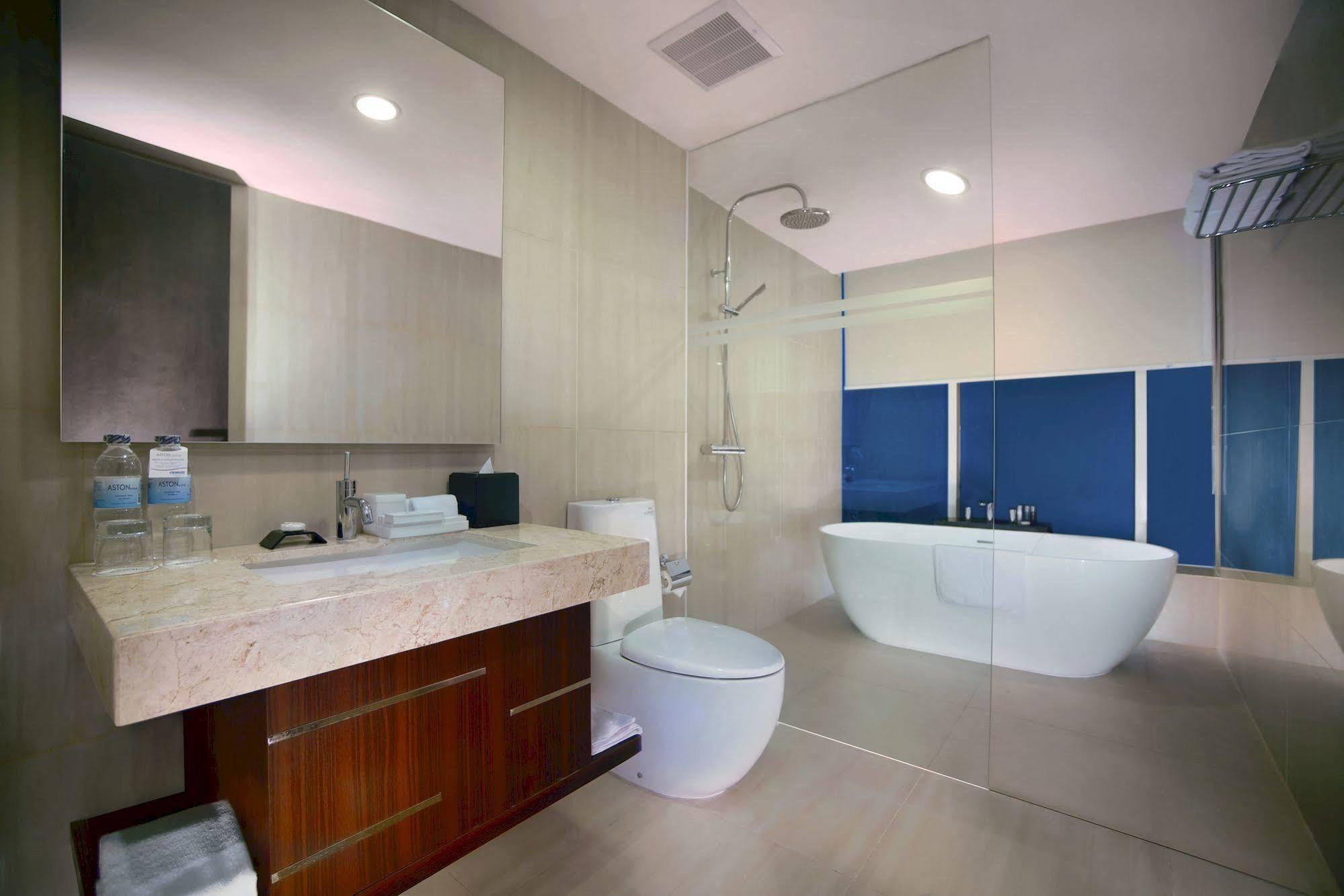 Aston Madiun Hotel & Conference Center Ngoại thất bức ảnh